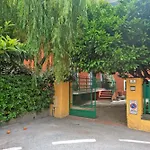 Via Colombo 12 - Trilocale شقة *