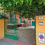 Via Colombo 12 - Trilocale شقة *