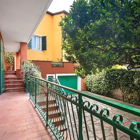 Via Colombo 12 - Trilocale Apartment